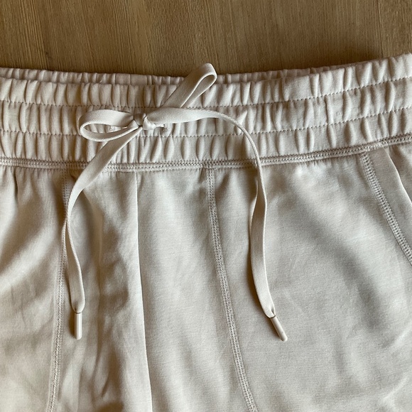 Yogalicious softlite scuba serenity Joggers small  Crystal Gray  athleisure - Picture 5 of 12